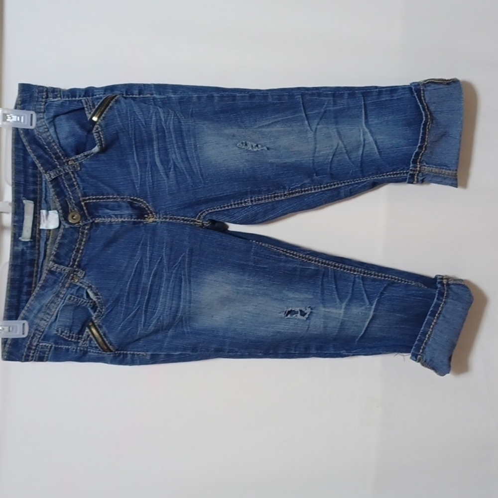 No Boundaries womens jeans size 15 in a beautiful blue demin faded and s…